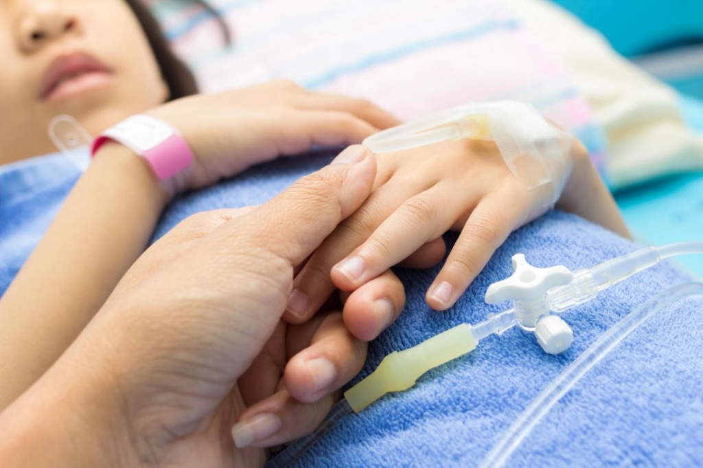 La iniciativa quedó oficializada por medio del Decreto 68/2023 publicado en el Boletín Oficial. El objetivo consiste en reducir la morbimortalidad por cáncer en niños, niñas y adolescentes y garantizar sus derechos
