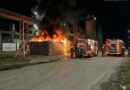 Personal de bomberos extinguió un incendio de pallets en una planta industrial de Villa General Savio