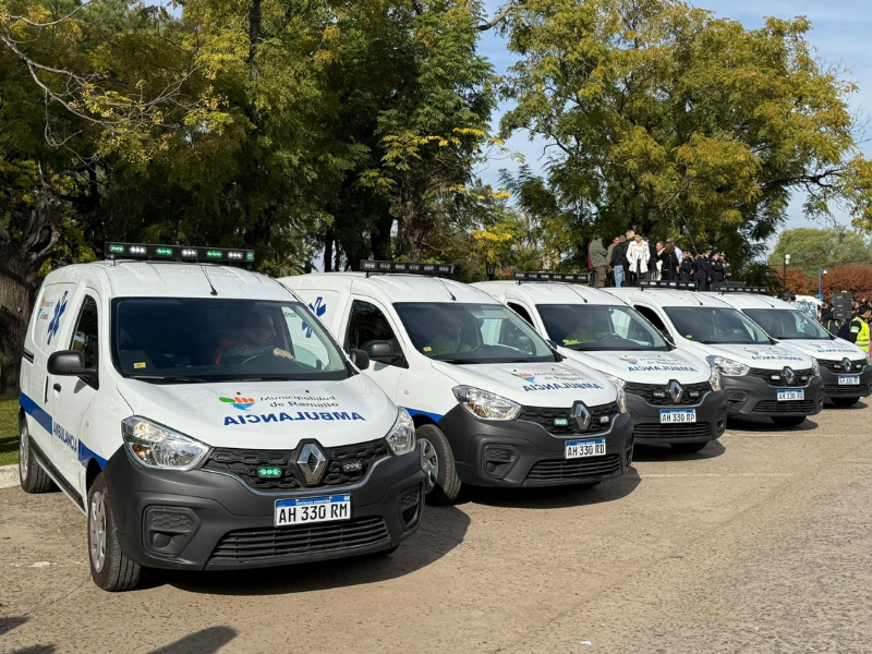 Presentaron cinco nuevas ambulancias para las localidades de Ramallo