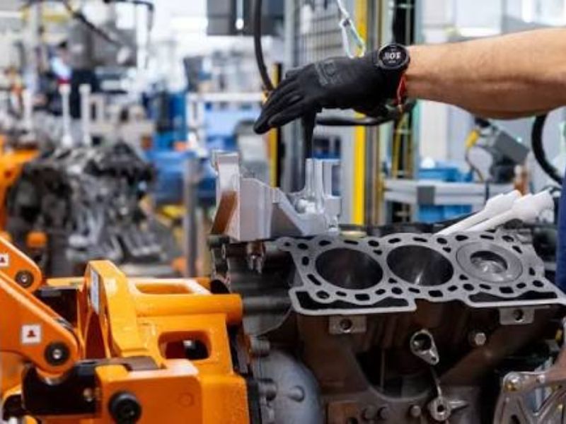 La actividad industrial registró una caída interanual en mayo pero mostró un incremento respecto a abril