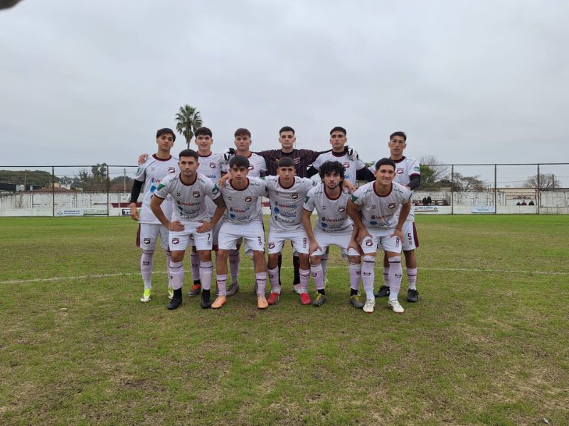 Defensores perdió ante Regatas y quedó obligado a ganar en Pérez Millán para clasificar