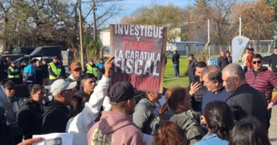 Familiares de Enzo Díaz dialogaron con Poletti y el ministro de Seguridad en el puerto