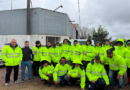 El Municipio entregó nuevas camperas a trabajadores del Programa Acompañados