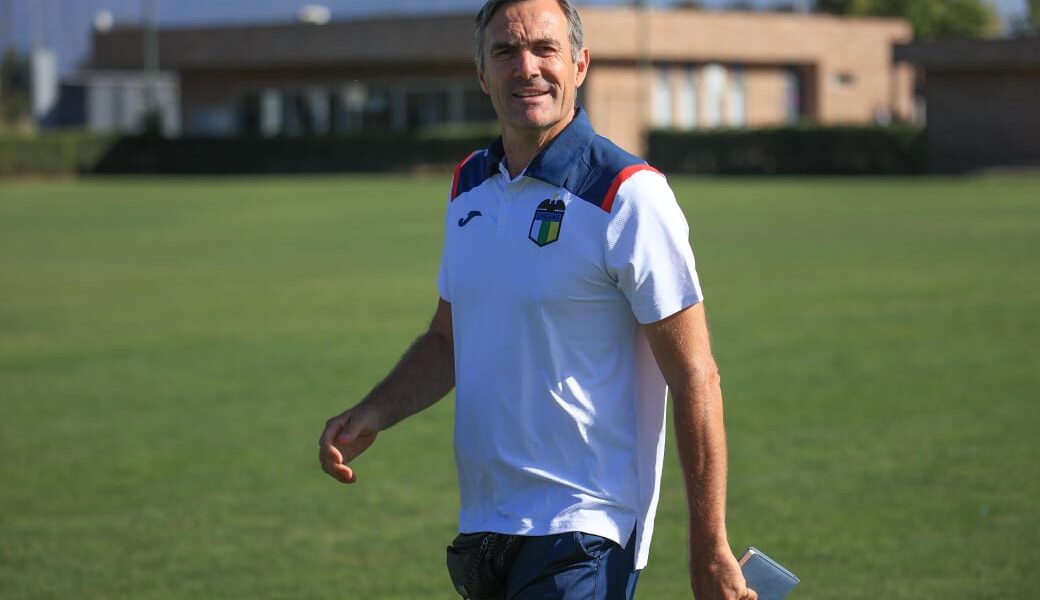 A 18 años de su llegada a O’Higgins, el ramallense Fernando Vergara palpita el duelo con Boca: «La ciudad vive una efervescencia muy grande»