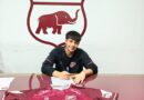 Kevin Vizgarra firmó su primer contrato profesional con Defensores