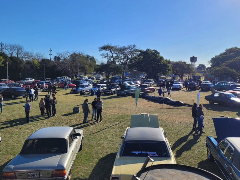 Nueva Expo Auto Multimarca y Multiestilo con homenaje al Flaco Traverso