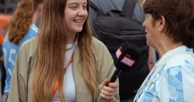 De Ramallo al Mundial: Martina Sanz, la joven que vive y cuenta desde Europa la gran cita del hockey