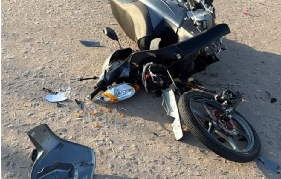 Dos adolescentes resultaron heridas tras chocar en moto contra un automóvil