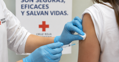 Un informe de la Cruz Roja advierte sobre el impacto de los mensajes que cuestionan las vacunas