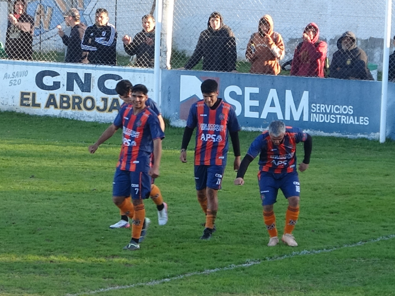 Regatas fue más letal y venció 4-2 a Los Andes en un partidazo