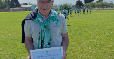 Avelino Verón, otro reconocimiento a su trayectoria en el fútbol formativo