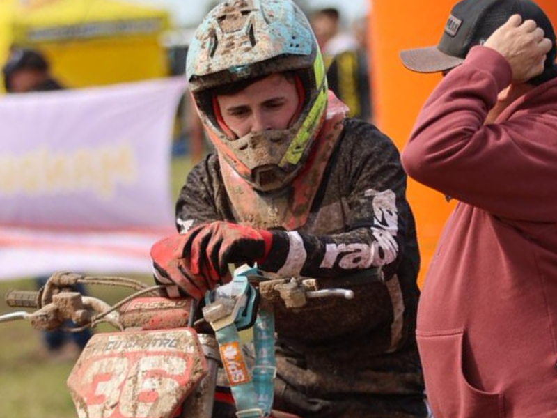 El ramallense Facundo Castro sufrió una grave lesión en una carrera de motocross