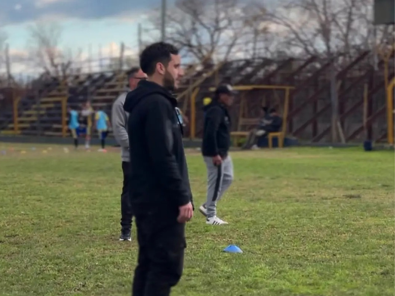 Joaquín Almeida dejó de ser el técnico de Matienzo