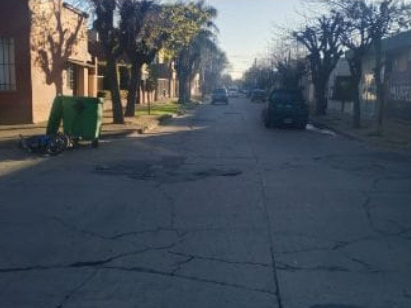 Accidente en Sarmiento y Ginocchio: una joven de 17 años fue trasladada al hospital
