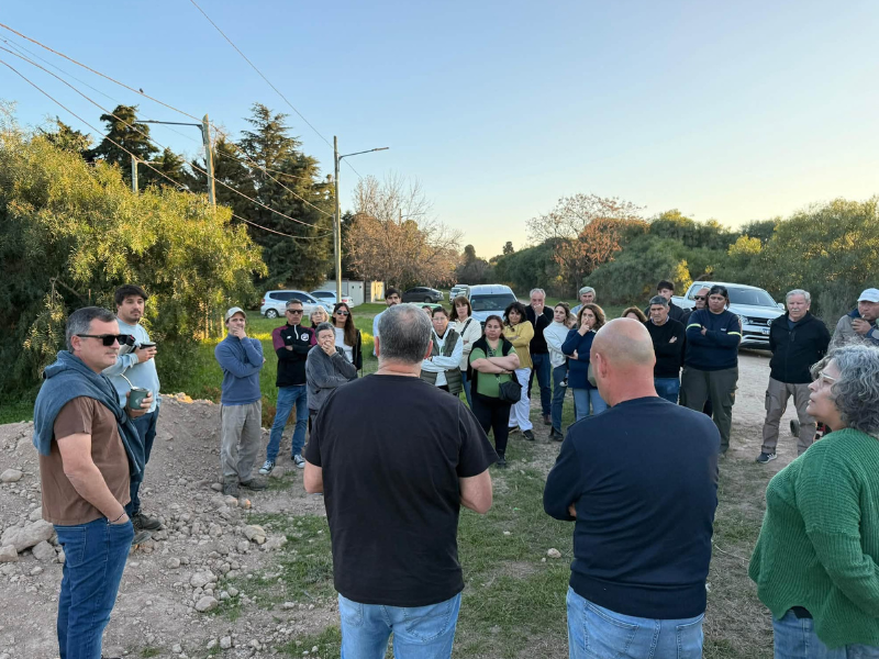 Polémica en Los Pomelos por la cesión de terrenos municipales para construir viviendas
