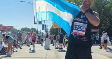El atleta de Villa Ramallo Martín Domenech volvió a completar la Maratón de Chicago