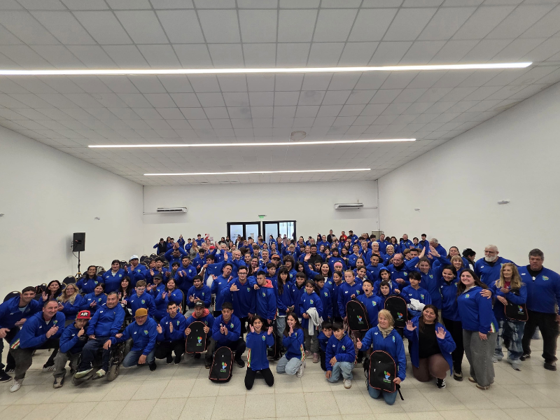 Juegos Bonaerenses: Ramallo entregó la indumentaria a su delegación para Mar del Plata
